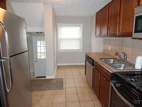 4th image of 5316 Beechwood Ave