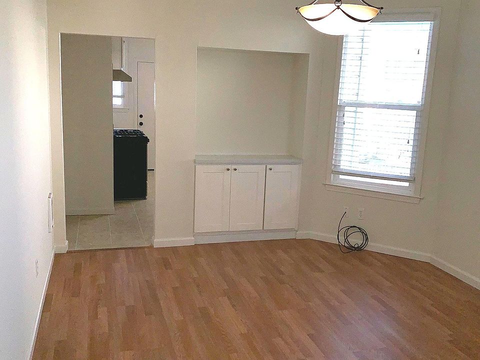 1st image of 16 Woodward St