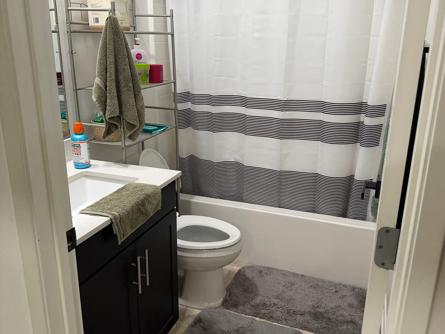 3 bed, 2.5 bath, 1442 sqft, $1,150 — Photo 2