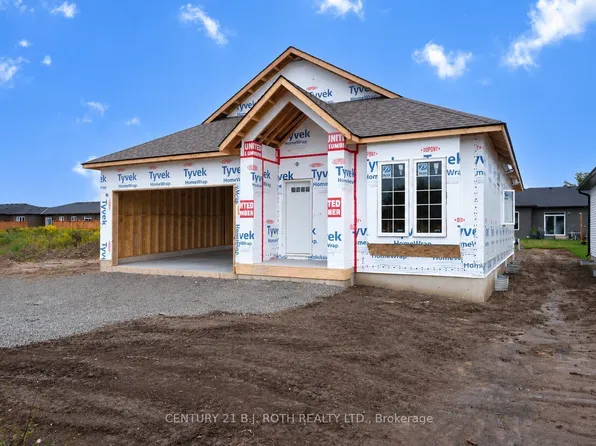 31 Harold Ave, Severn, ON L0K 1E0