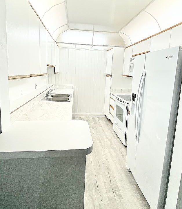 1st image of 3211 W Swann Ave Unit 407