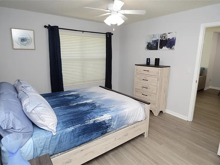 11901 4th St N #6106 — Photo 32