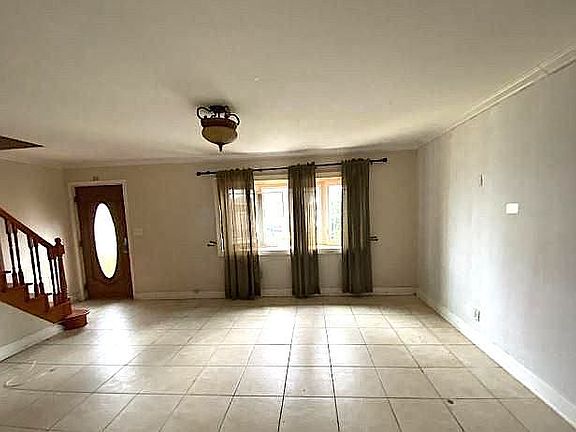 4th image of 2221 Seaford Ave
