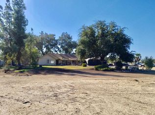 8519 N Madsen Ave, Clovis, CA 93619