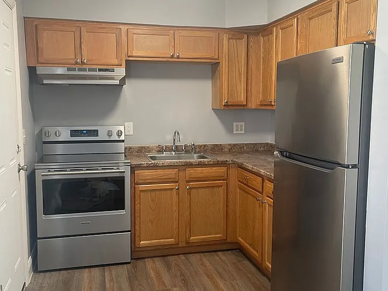 Bexvie Village Townhomes — Photo 4
