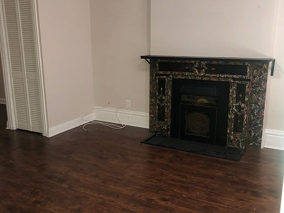 3rd image of 835 N Paulina St