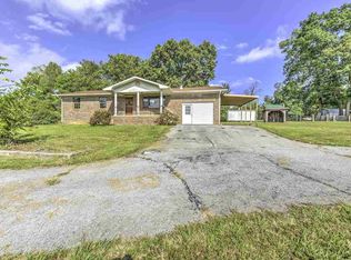 563 Forest Hills Dr, New Tazewell, TN 37825