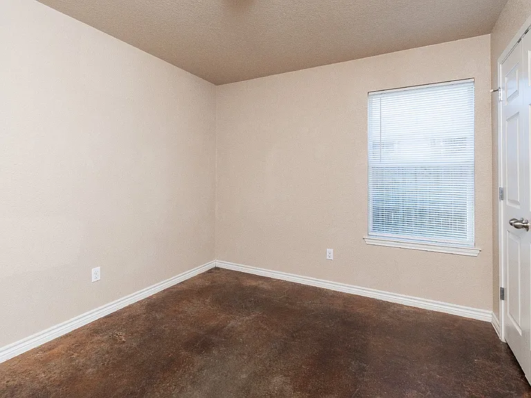 4102 Cambridge Dr #B — Photo 10