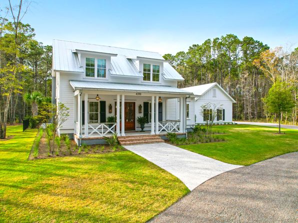 4310 Stonehouse Cir, Awendaw, SC 29429