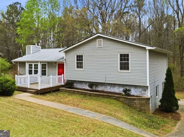 68 Hidden Branches Dr, Carrollton, GA 30116