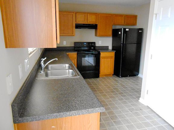 4th image of 1715 Great Bend Dr