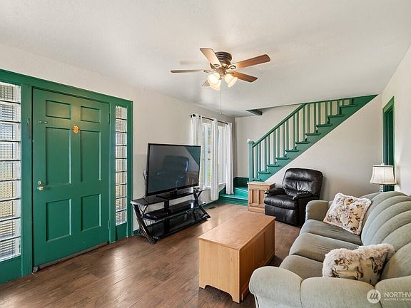 3rd image of 325 3rd Street