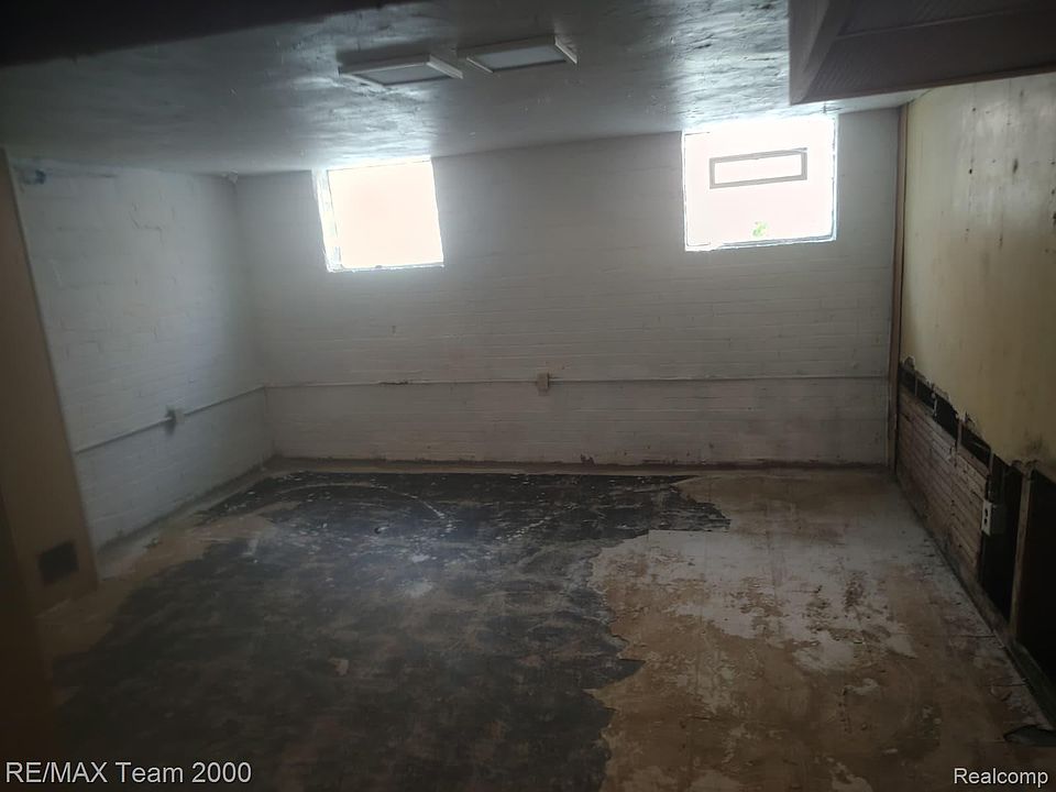 4779 Glendale St, photo 10