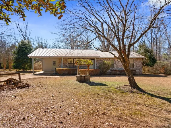 1212 County Road 38 E, Fayette, AL 35555