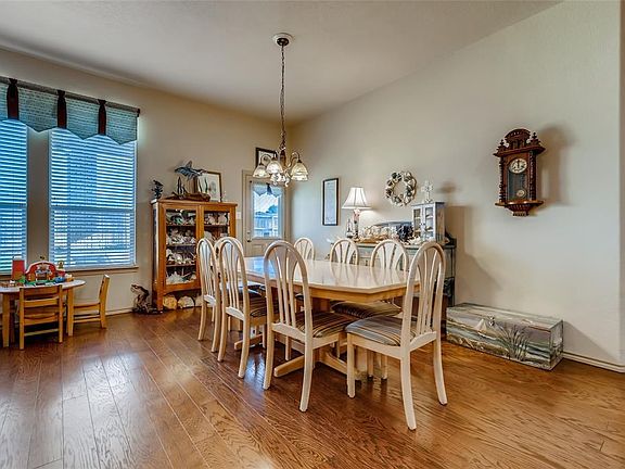 4th image of 15 Tallwood Ln