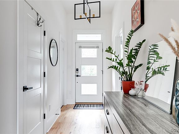 5th image of 810.5 N 32nd St