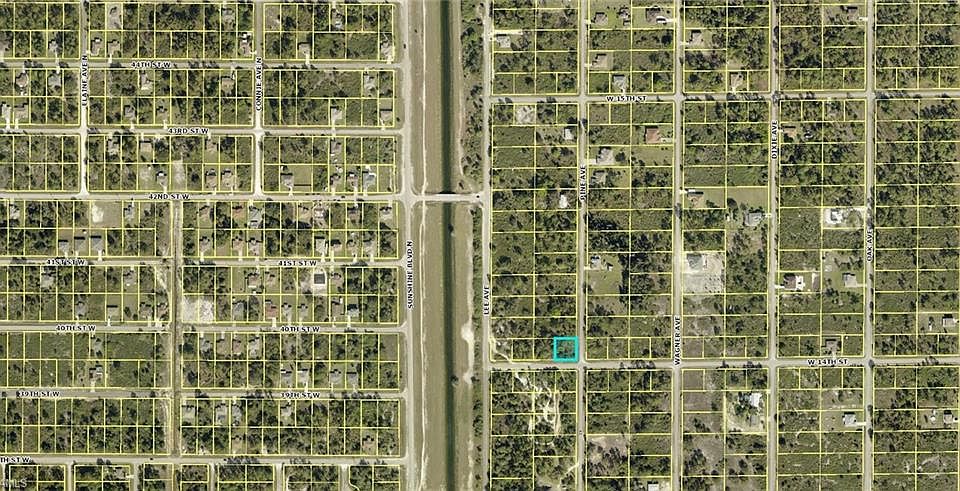 2nd image of 2100 W 14th St