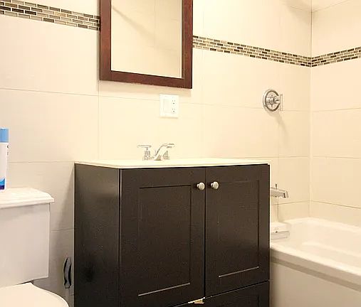3rd image of 499 Vanderbilt Ave APT 4C