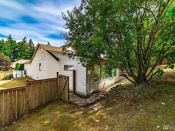 5th image of 5808 65th Ave W