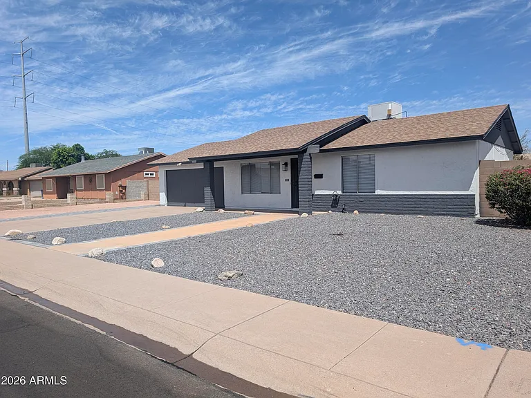 1222 W Auburn Dr — Photo 4