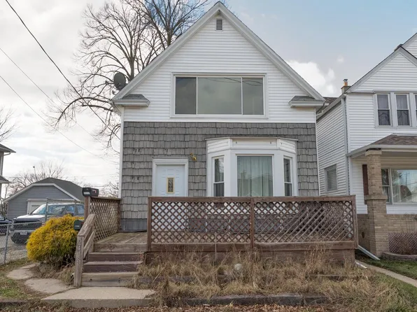2418 Cleveland PLACE, South Milwaukee, WI 53172