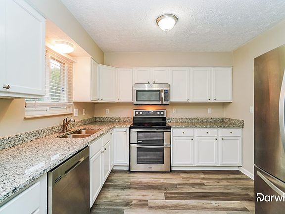 2nd image of 2137 Summer Breeze Dr