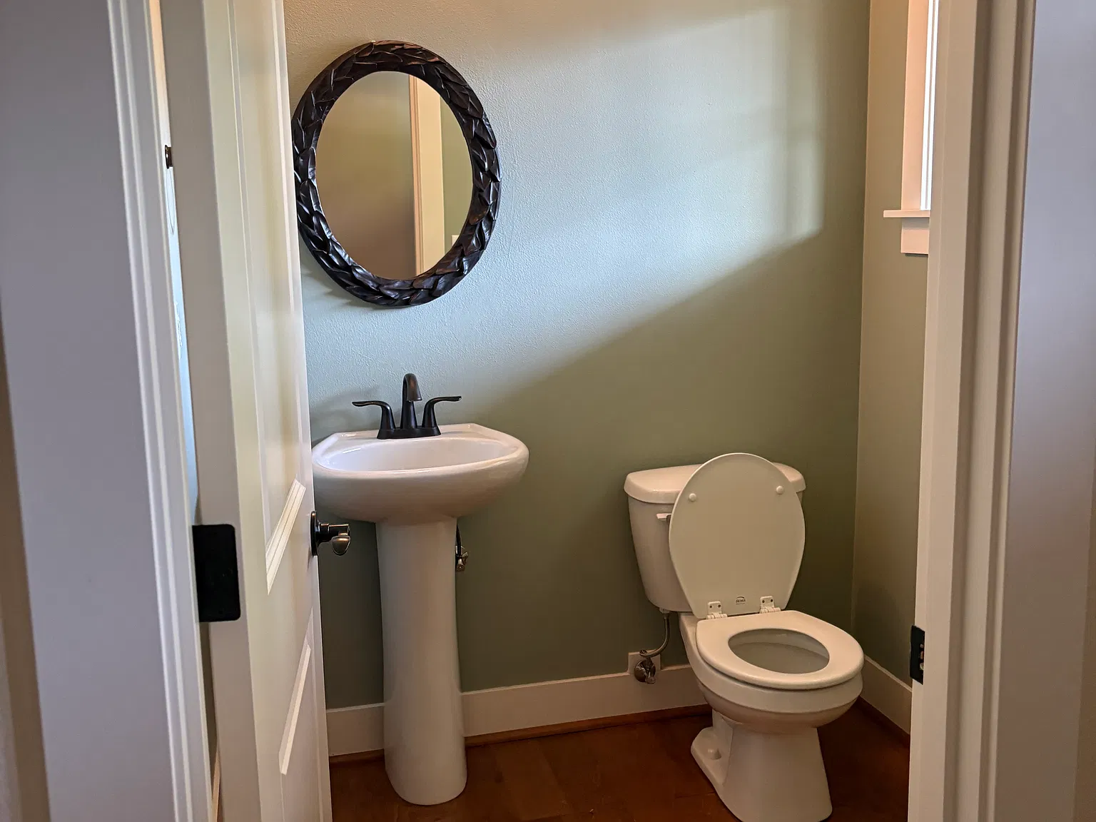 4 bed, 2286 sqft, $3,150 — Photo 4