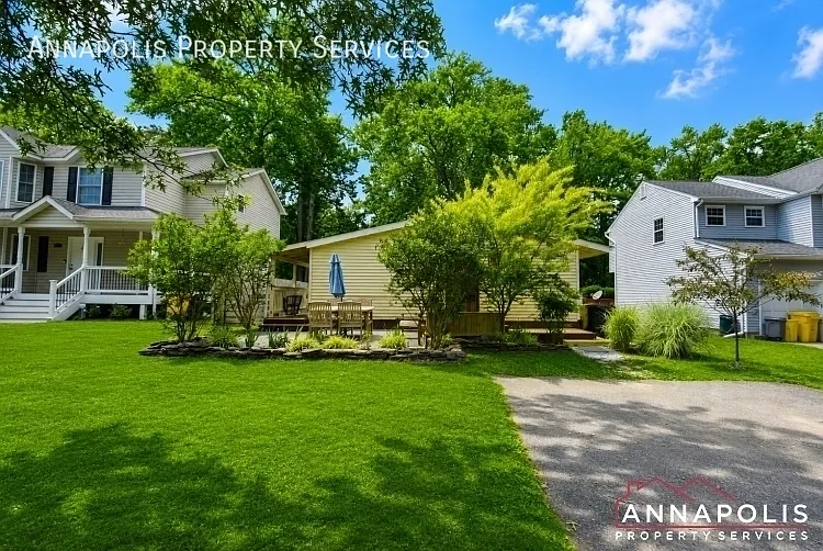 1210 Louis Rd — Photo 2