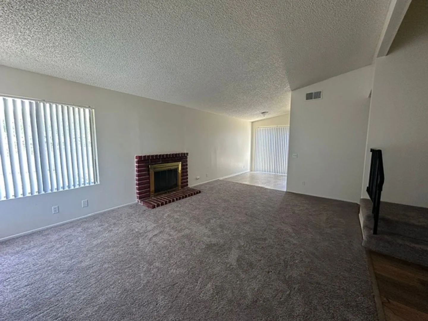1468 East D Street — Photo 1