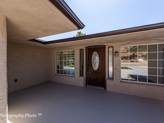 4th image of 909 W Escalante Dr