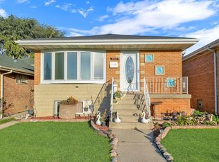 7717 Major Ave, Burbank, IL 60459