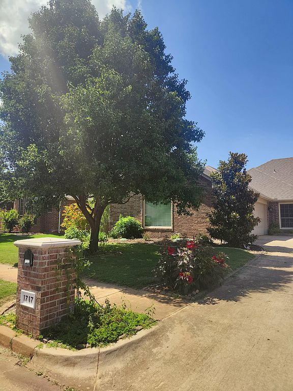 1717 Kamber Ter - Property Image