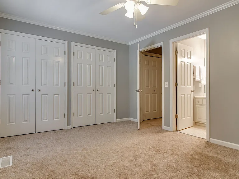 2306 Sharondale Dr — Photo 25