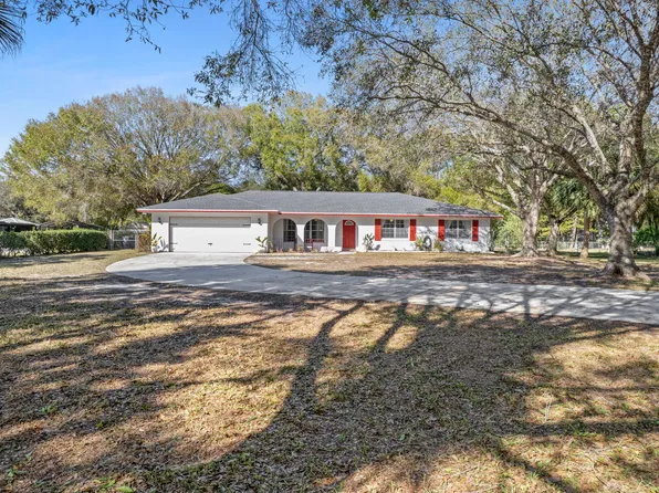 2902 Grove Drive, Fort Pierce, FL 34981