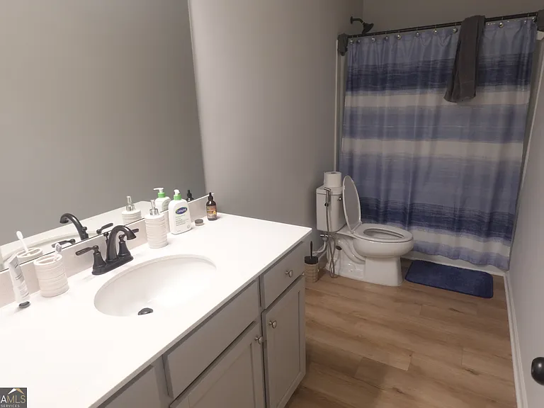 175 Tulip Dr — Photo 16