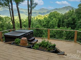 956 E View Rd, Sylva, NC 28779
