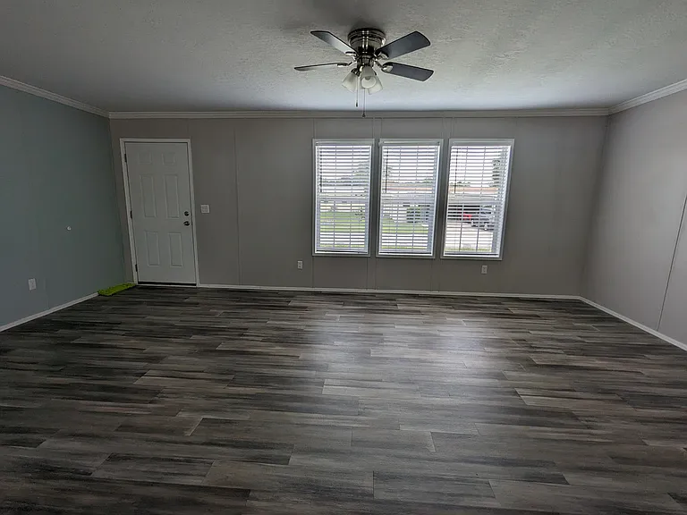 5502 Lansing Dr — Photo 8