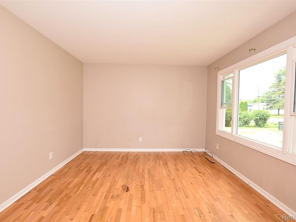 5th image of 8212 Ohara Dr
