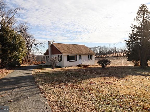2nd image of 153 Walnut Valley Ct