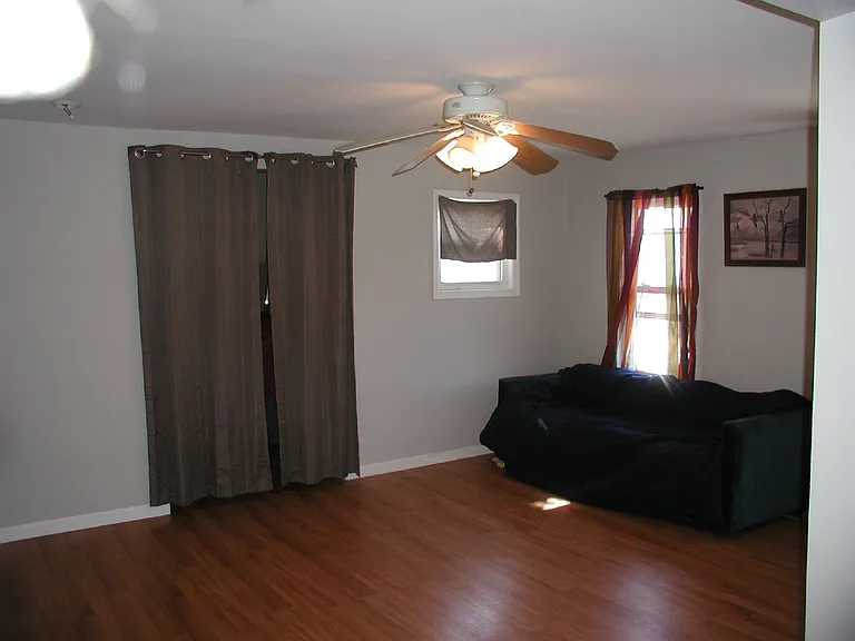 191 W Cohawkin Rd #B — Photo 2