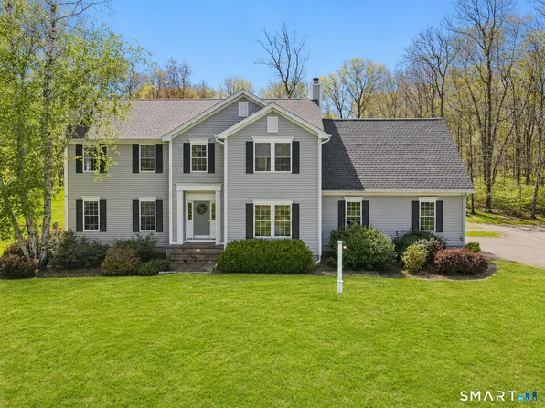 8 Windy Hill Road, Redding, CT 06896