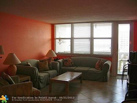 3rd image of 305 N Pompano Beach Blvd APT 1008