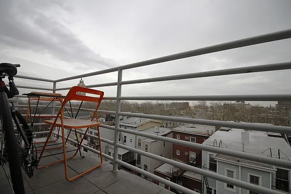 Rented by Compass | media 56