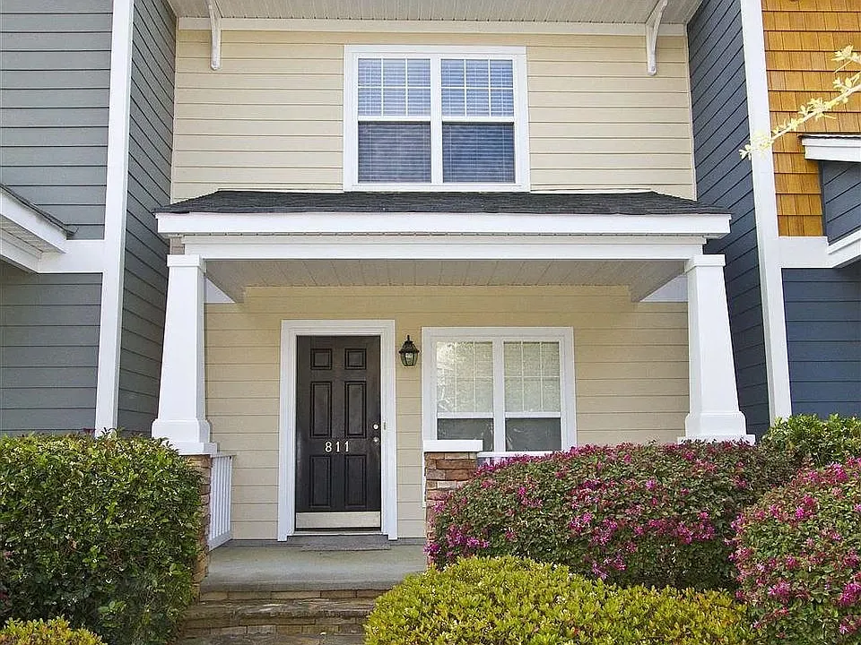 811 Forest Park Rd