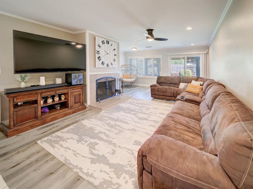 1st image of 185 Dover Way