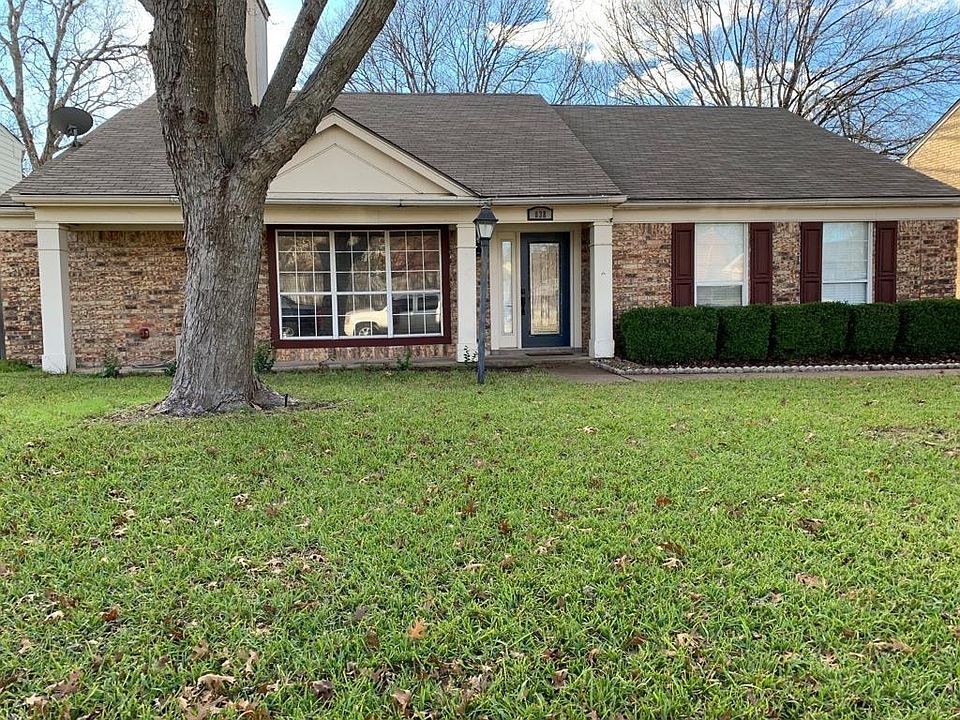1st image of 838 Nora Ln