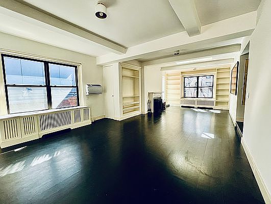 5th image of 162 W 56th St APT 1701