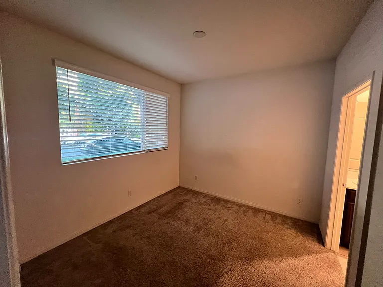 8416 N Fusion Way — Photo 3
