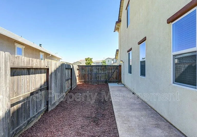5122 Mossy Stone Way — Photo 79
