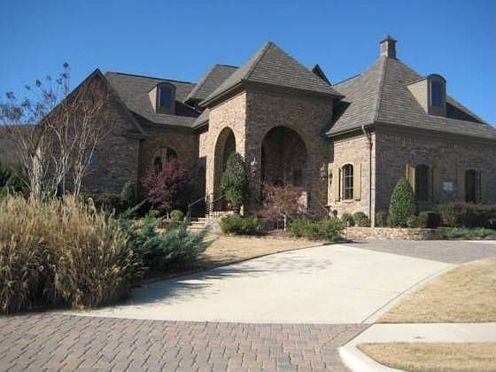 1st image of 27 McMullen Ln